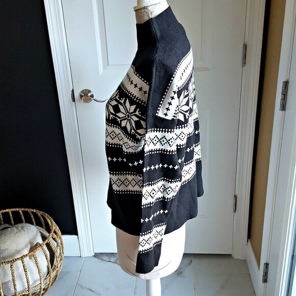 NWOT MOCK NECK SWEATER By NICOLE MILLER SZ L - Picture 2 of 4